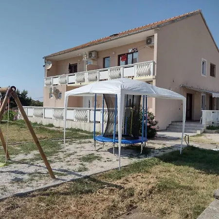 Gordana Apartman Ljubač